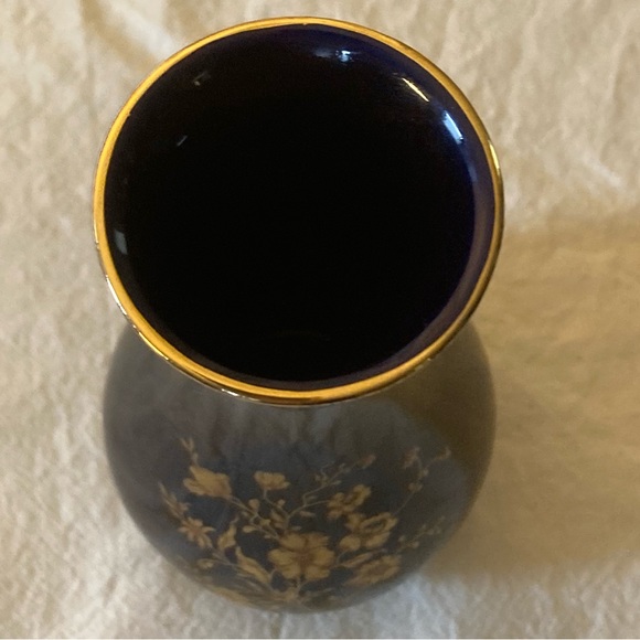 Limoges Castel 22kt gold Floral Vase in Cobalt - Picture 6 of 8